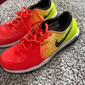 nike dual fusion shoes